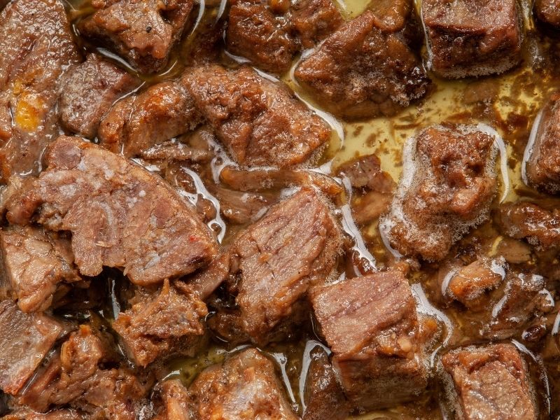 Tereyağı Ve Arpacık Soğanın Kavurmaya Dahil Edilmesi