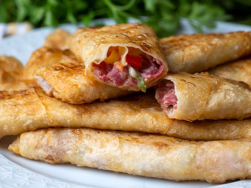 Börekleri Tavaya Yerleştirme