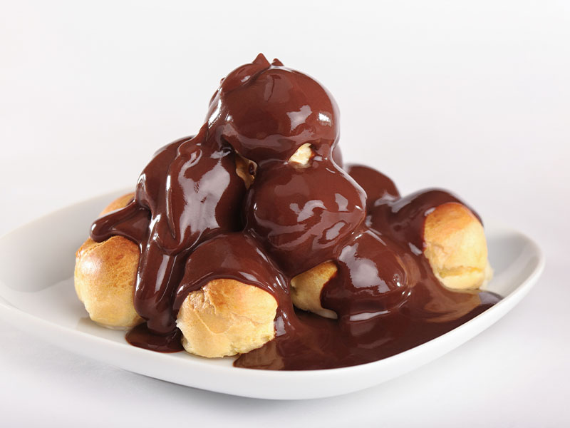 Sosu Dinlendirme ve Profiterole Dökmek