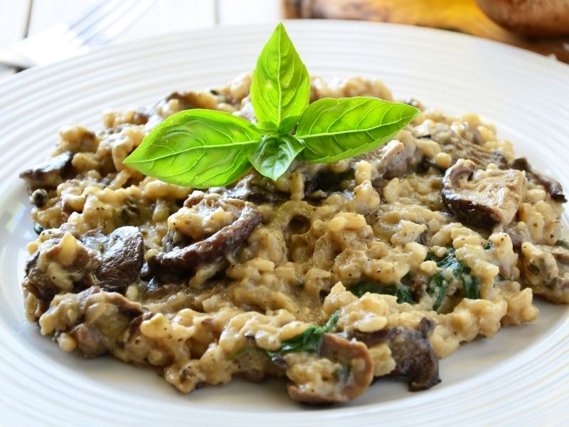 Mantecatura Aşaması: Tereyağı Ve Peynirin Son Dokunuşu