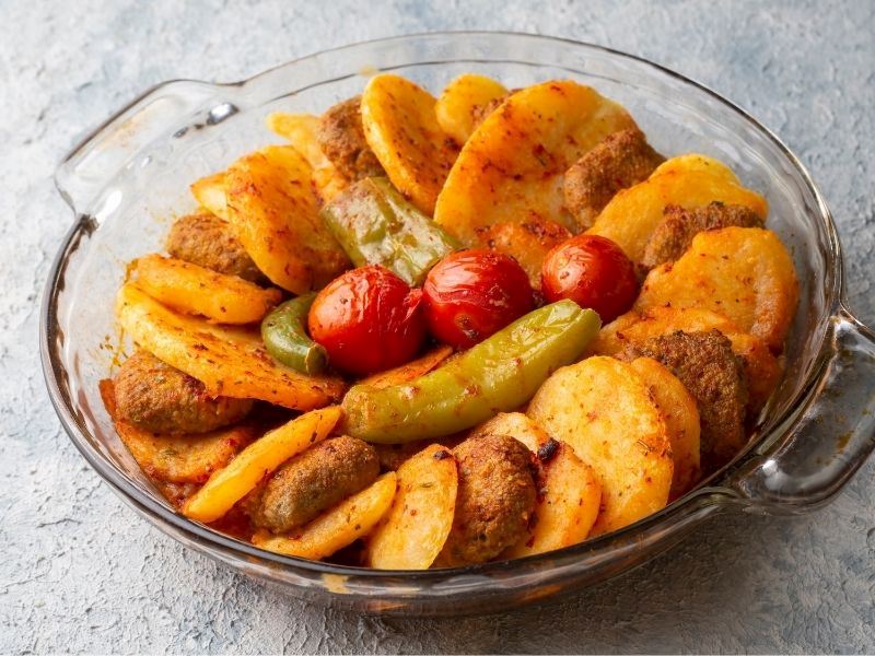 Fırında Köfte Patates