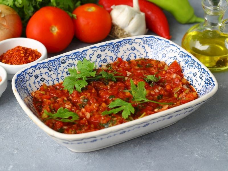 Nar Ekşili Acılı Ezme Tarifi