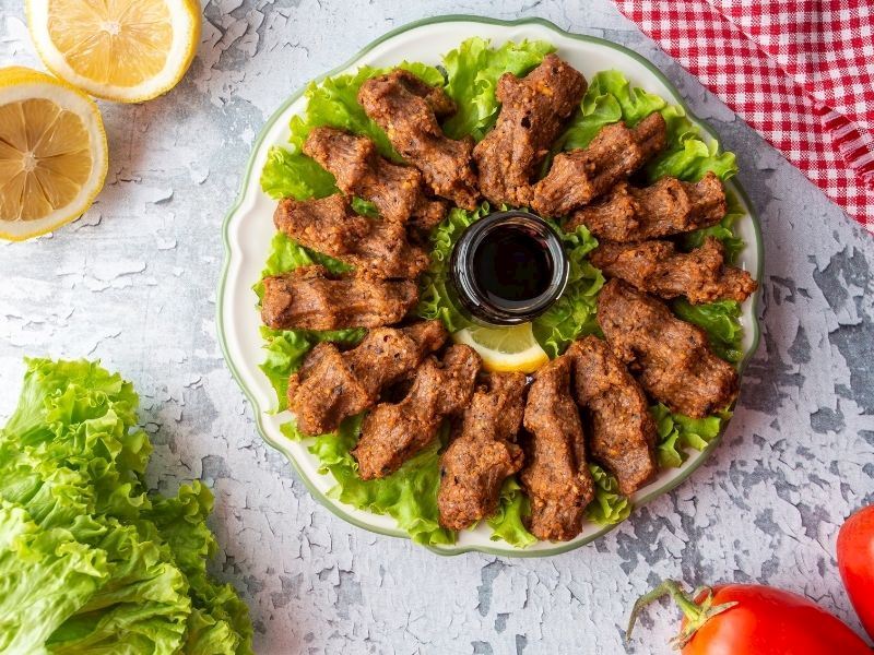 Aromatik Malzemeler: Soğan, Sarımsak ve Yeşillikler