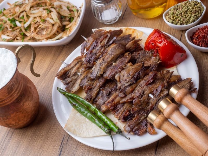 Köpüklü Ve Buz Gibi: Geleneksel Açık Yayık Ayranı