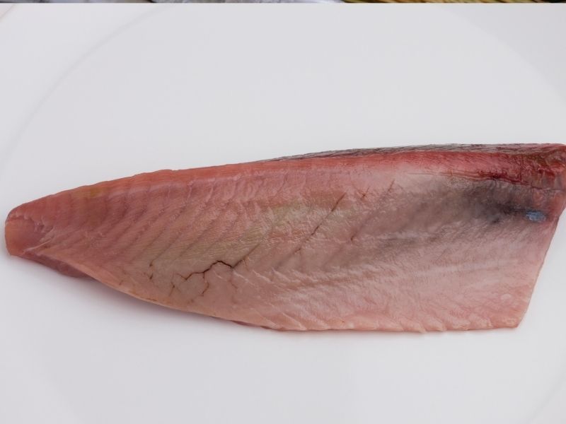 Filetoların Zeytinyağı Ve Aromatiklerle Soslanması
