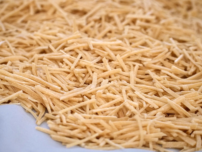 Daha Sarı ve Lezzetli Erişte