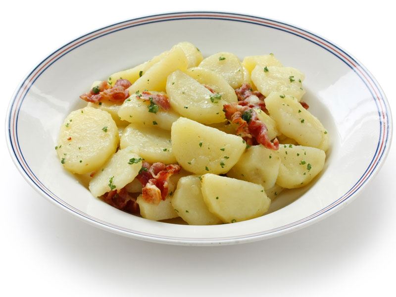 Alman Usulü Patates Salatası (Kartoffelsalat)