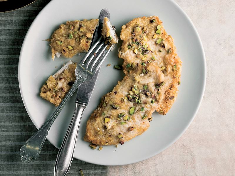 Antep fıstıklı tavuk schnitzel