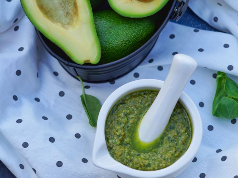 Avokadolu Pesto Sos