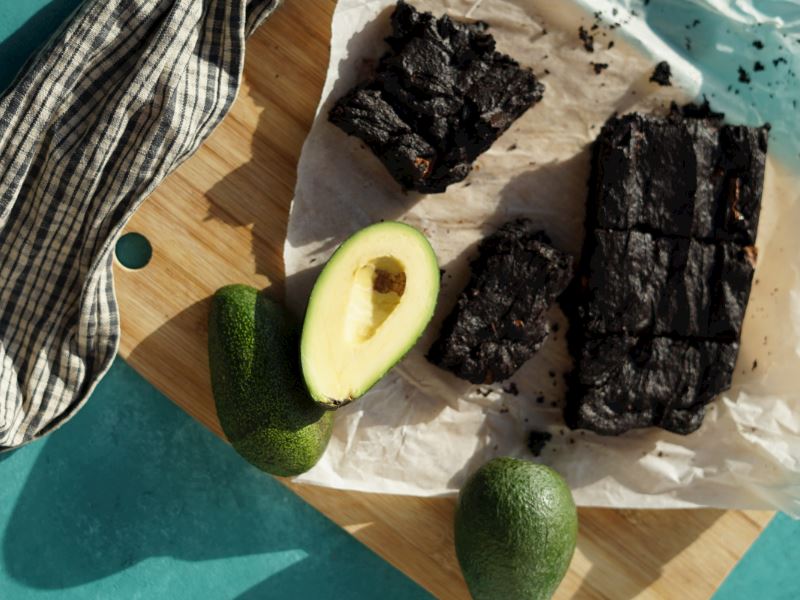 Avokadolu Unsuz Brownie