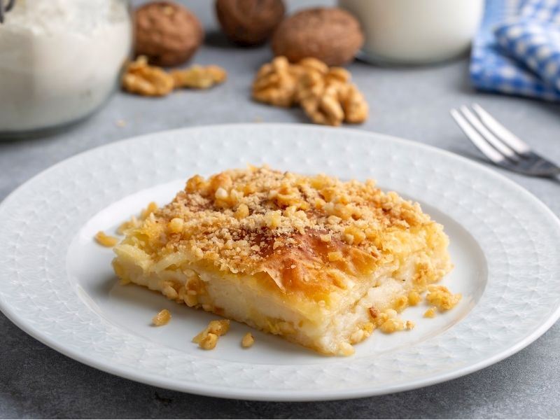 Baklava Yufkasından Laz Böreği Tarifi