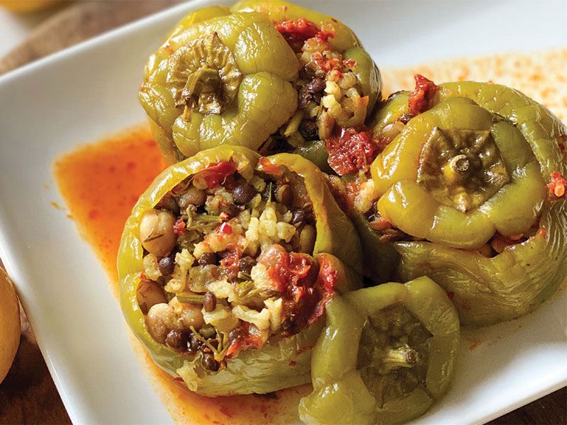 Bakliyatlı biber dolması