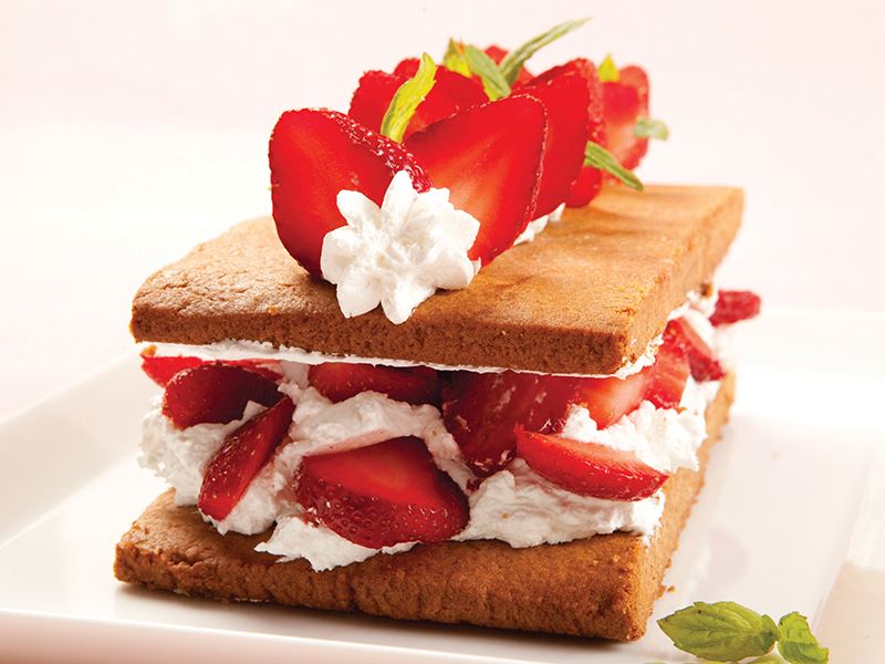 Ballı Ve Kıtır Bisküvili Pasta