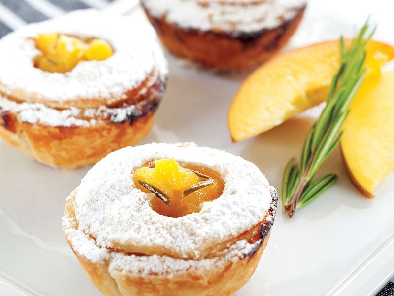 Biberiyeli Ve Şeftalili Tartölet