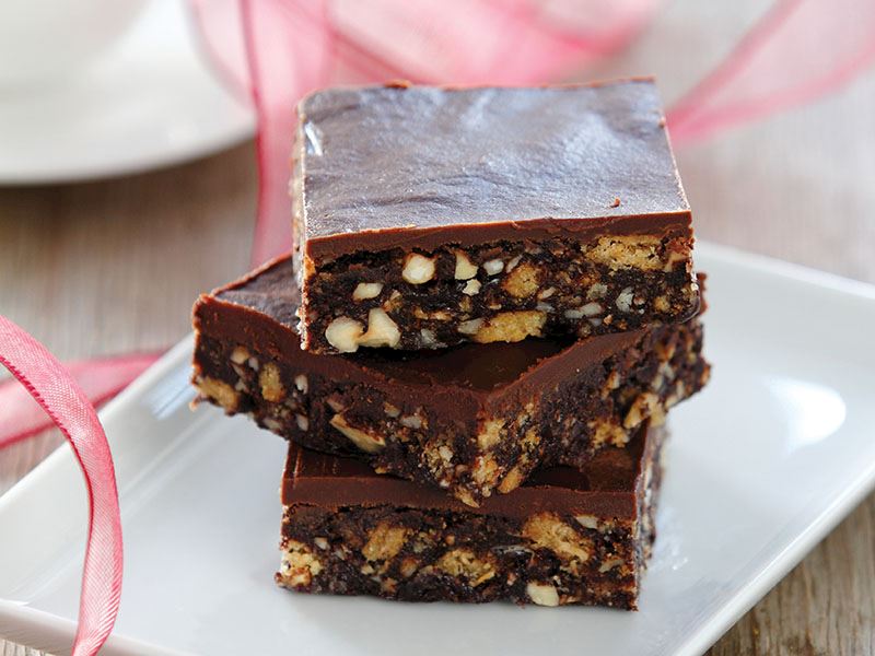 Bisküvili Ve Çikolatalı Dilimler