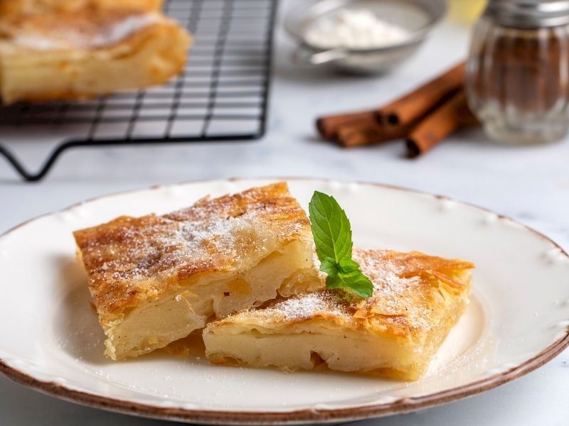 Bougatsa