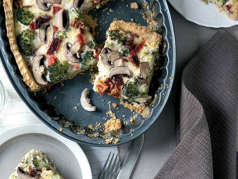 Brokoli ve pastırmalı tart