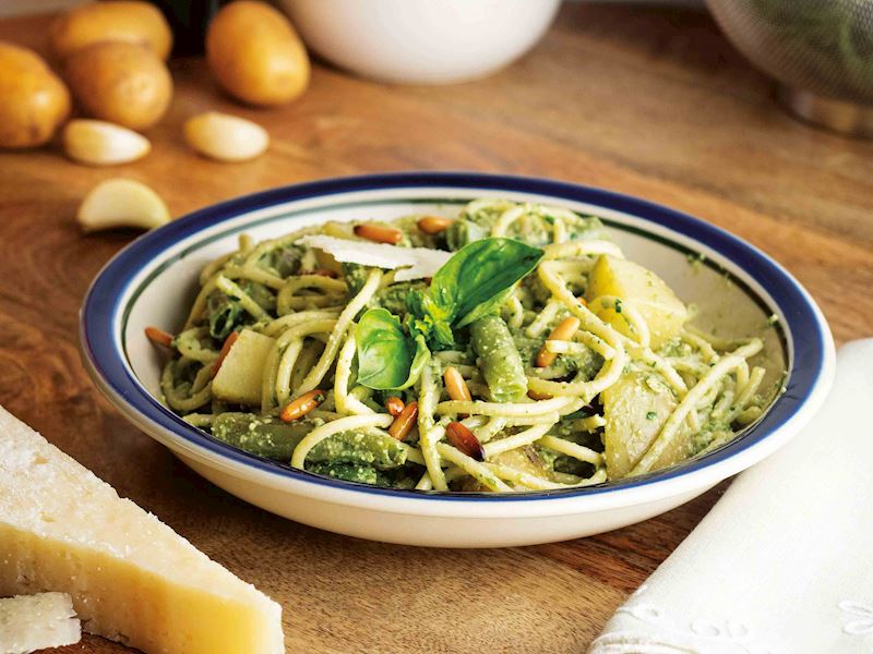 Cenova Usulü Pestolu Makarna 