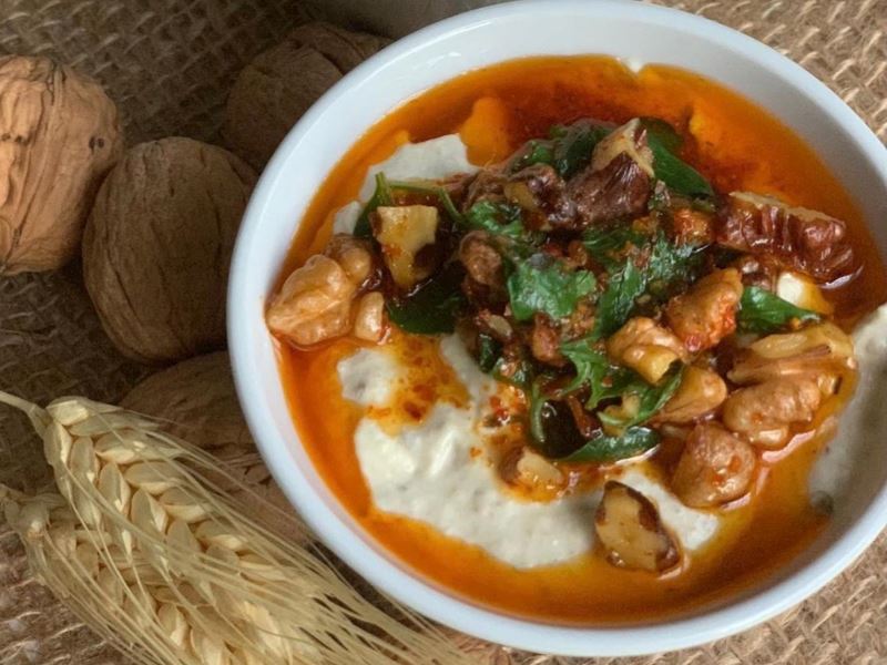 Cevizli reyhanlı soğuk salata