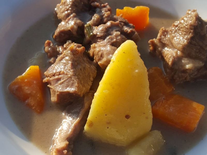 Dana Kaburga Haşlama