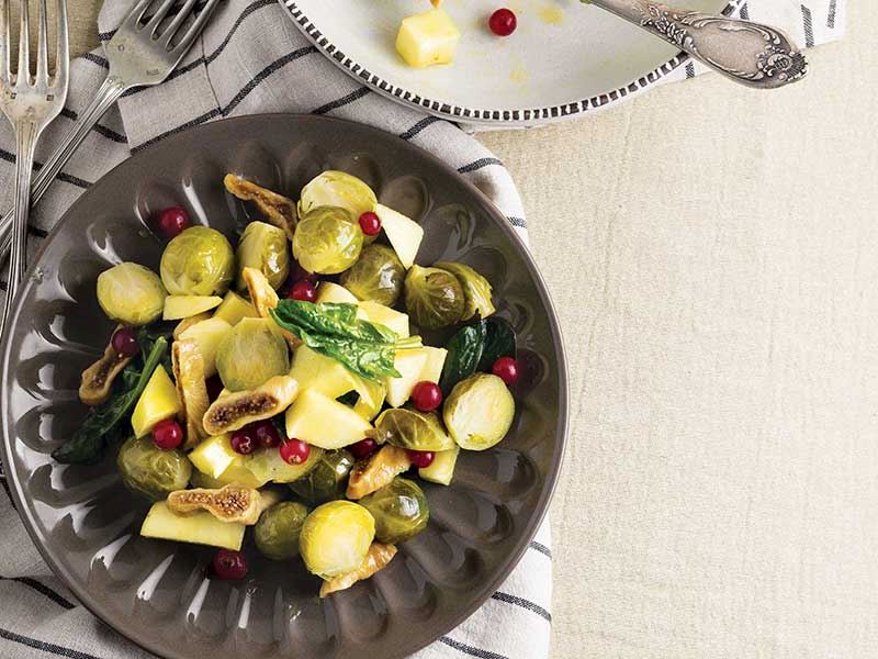 Elmalı brüksel lahana salatası
