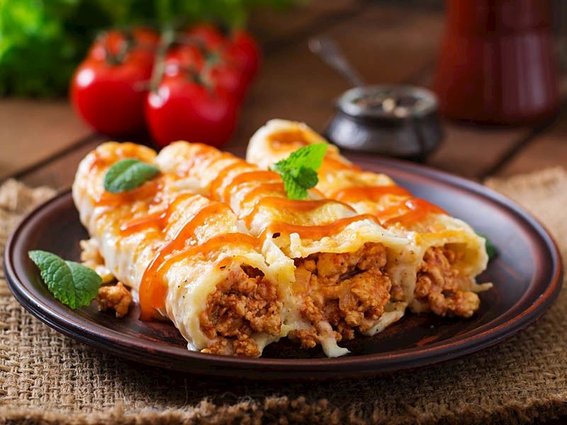 Etli Fasulyeli Enchilada