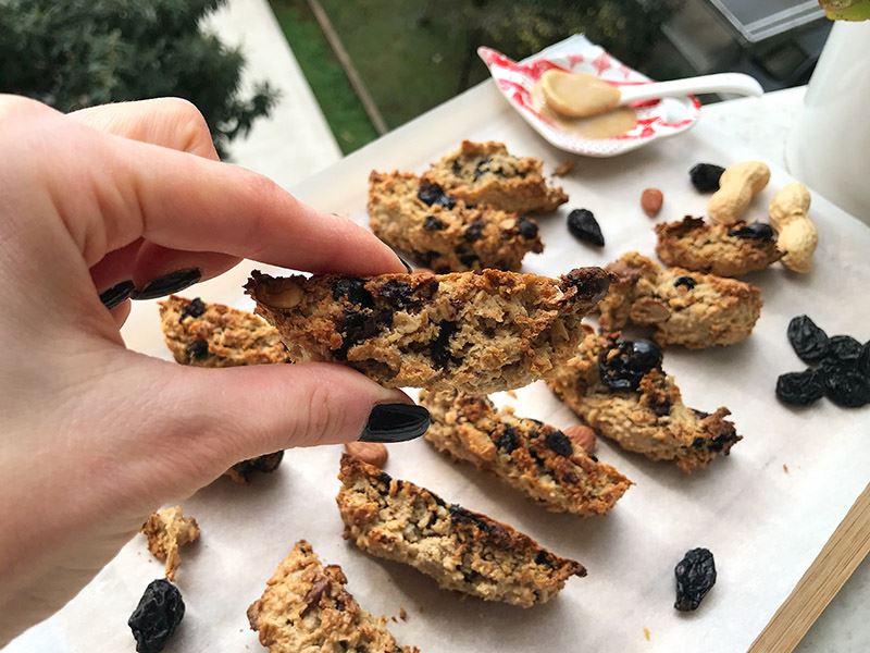 Fıstık ezmeli vegan biscotti