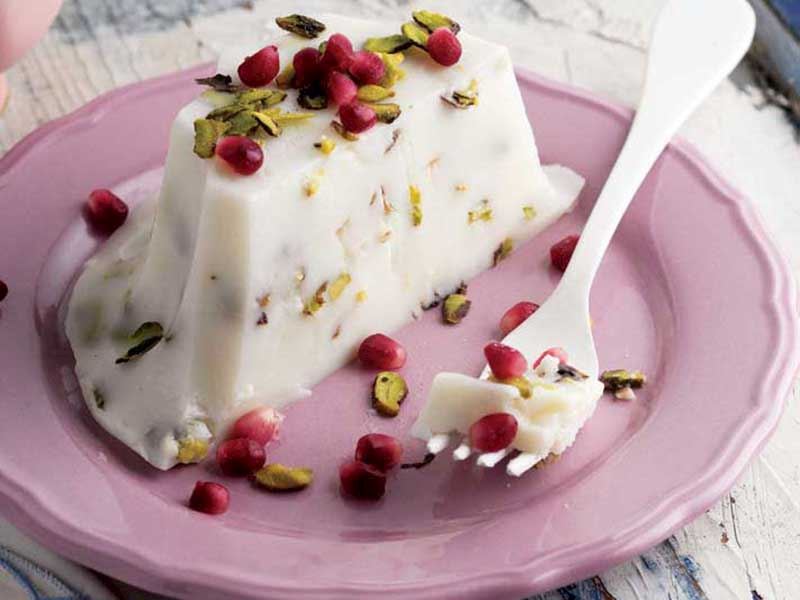 Fıstıklı saray muhallebisi
