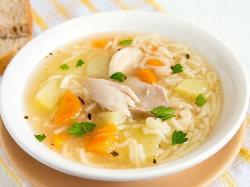 Havuçlu Şehriyeli Tavuk Çorbası
