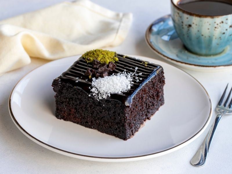 Muhteşem Sosuyla Islak Kek Tarifi