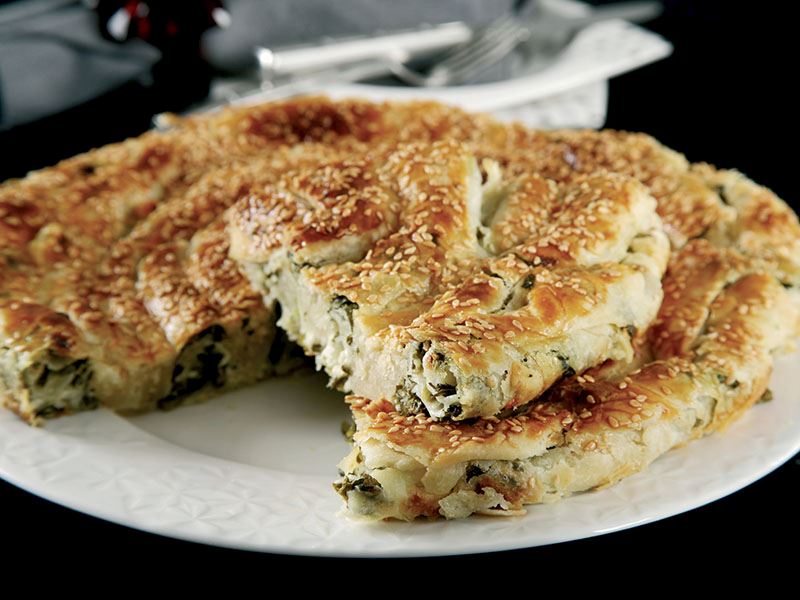 Ispanaklı Rulo Börek Yapımı Videosu Ispanaklı Rulo Börek Yapımı Videosu