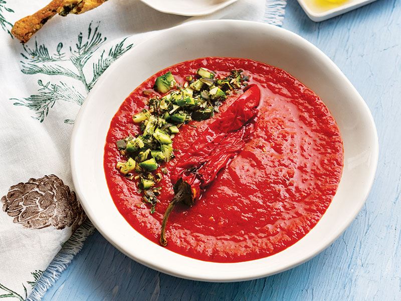 Közlenmiş domates ve biber çorbası