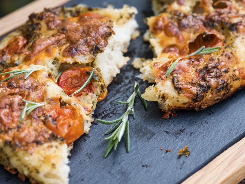 Kuru Domatesli Zahterli Foccacia
