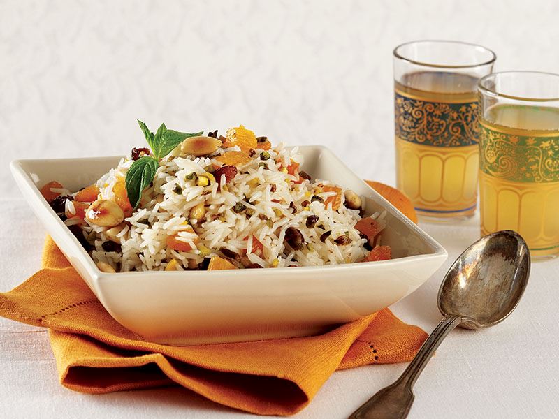 Kuruyemişli ve kuru meyveli pilav