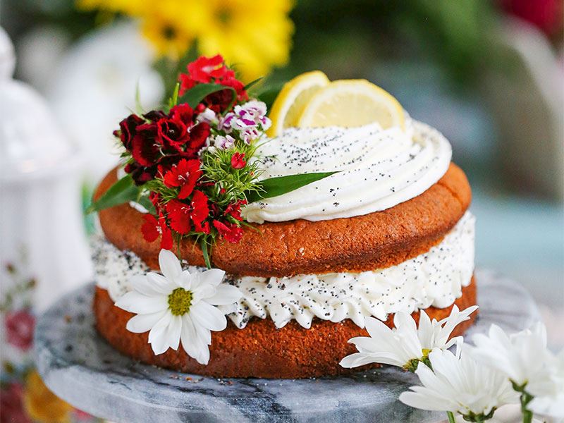 Limonlu, Haşhaşlı Ve Kremalı Kek