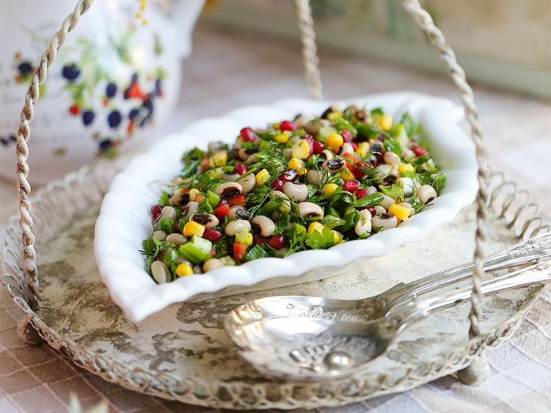 Narlı Kuru Börülce Salatası