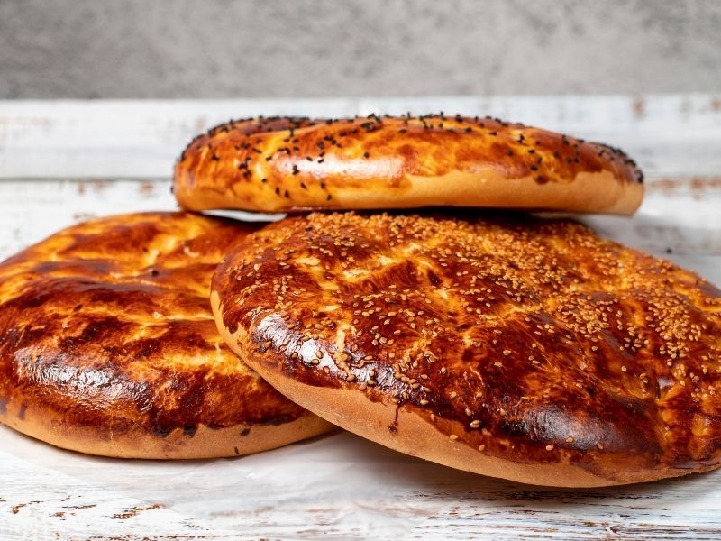 Pastane Usulü Ramazan Pidesi