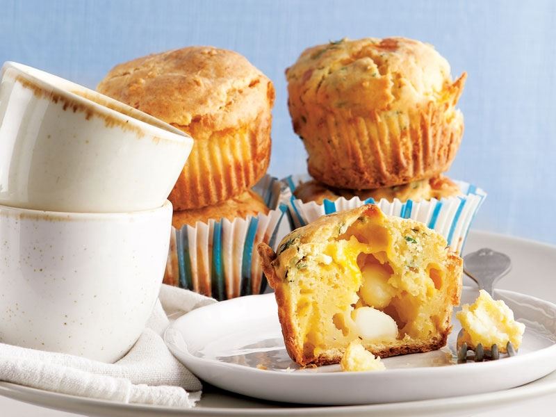 Peynirli ve sarımsaklı muffin