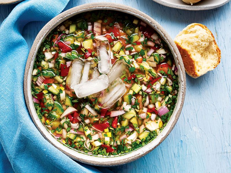 Soğuk salata çorbası