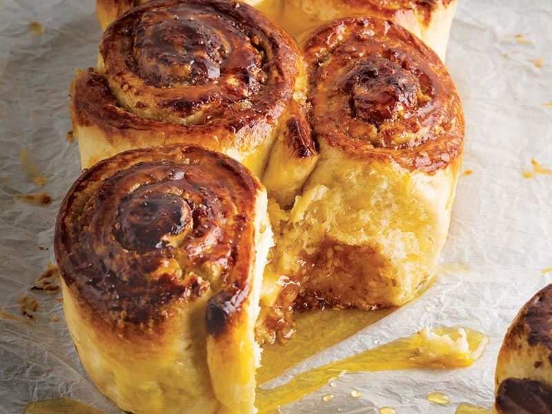 Sesam- und Dattelbrötchen