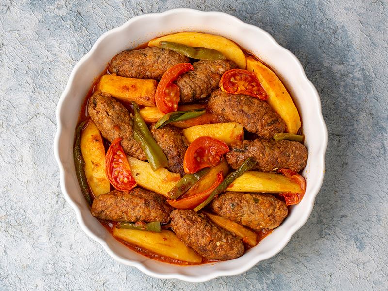 TAM KIVAMINDA İZMİR KÖFTE TARİFİ