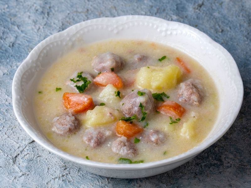 Tam Ölçülü Dağılmayan Ekşili Sulu Köfte Tarifi