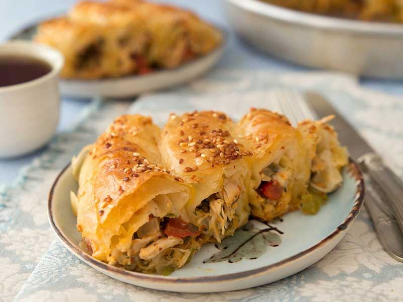 Tavuklu börek