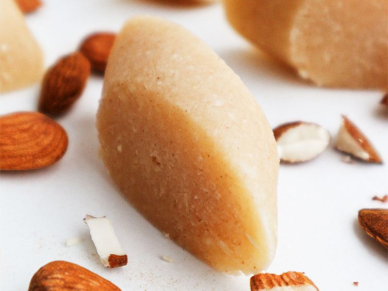 Vegan badem ezmesi