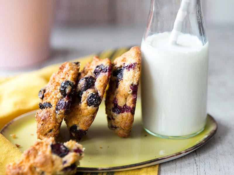 Yaban mersinli scone