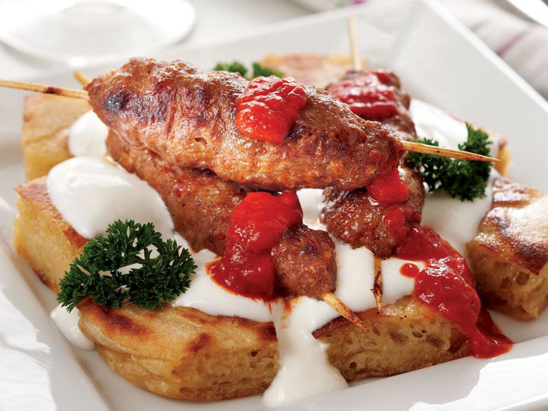 Ev Tipi Yoğurtlu Kebap Videosu Ev Tipi Yoğurtlu Kebap Videosu