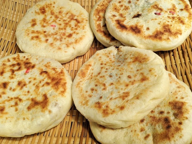 Bazlama Hamuruna Süt Konur Mu?