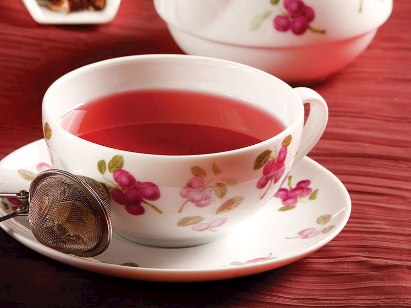 Bitki Çaylarındaki Gizli Tehlike ve 8 Önemli Uyarı