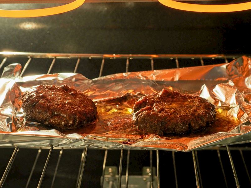 Broiling Nedir? Grilling ile Broiling Arasında Ne Fark Vardır?