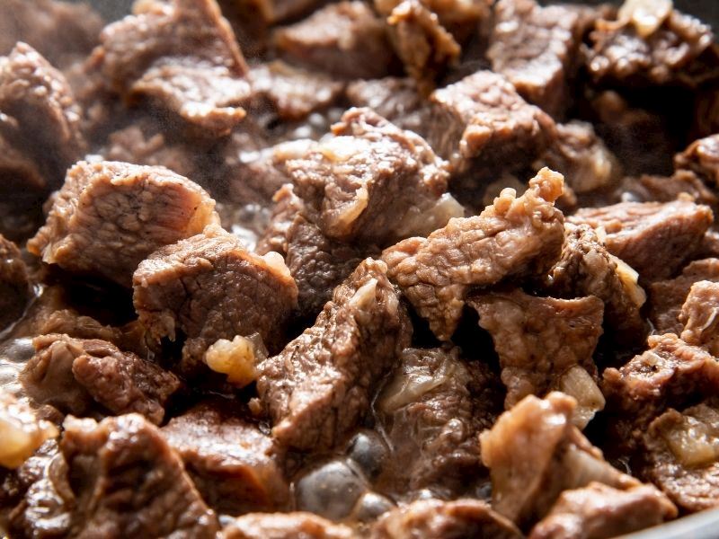 Fırında Kuşbaşı Etin Yumuşak Pişmesi İçin 4 Tüyo